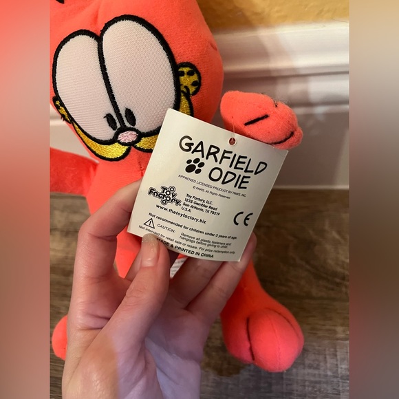 NWT Mini Neon Pink Garfield Plush - Picture 3 of 6